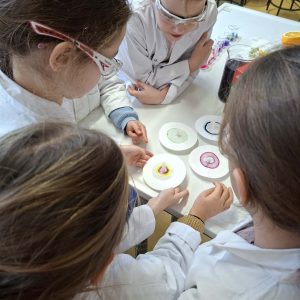 Unser Besuch im Kinderlabor