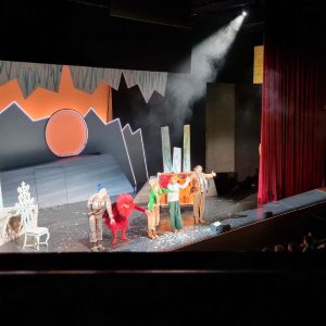 Ausflug ins Staatstheater Karlsruhe – „Die Schneekönigin“ verzaubert unsere Grundschule